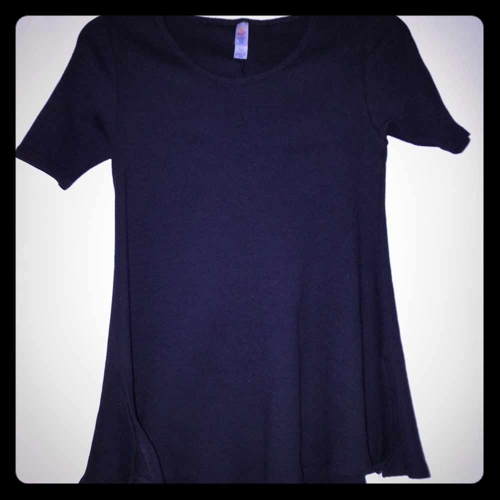 LuLaRue Black Perfect T
